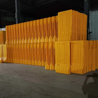 PE PP Accumulator Blow Moulding Machine For Plastic Traffic Railing 1 Die Head