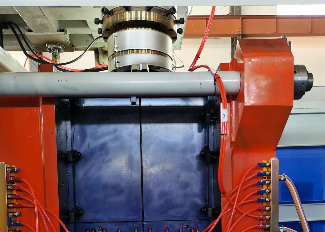 Pallet Robot Plastic Extrusion Blow Moulding Machine 160l Bottle Water Blowing Machine