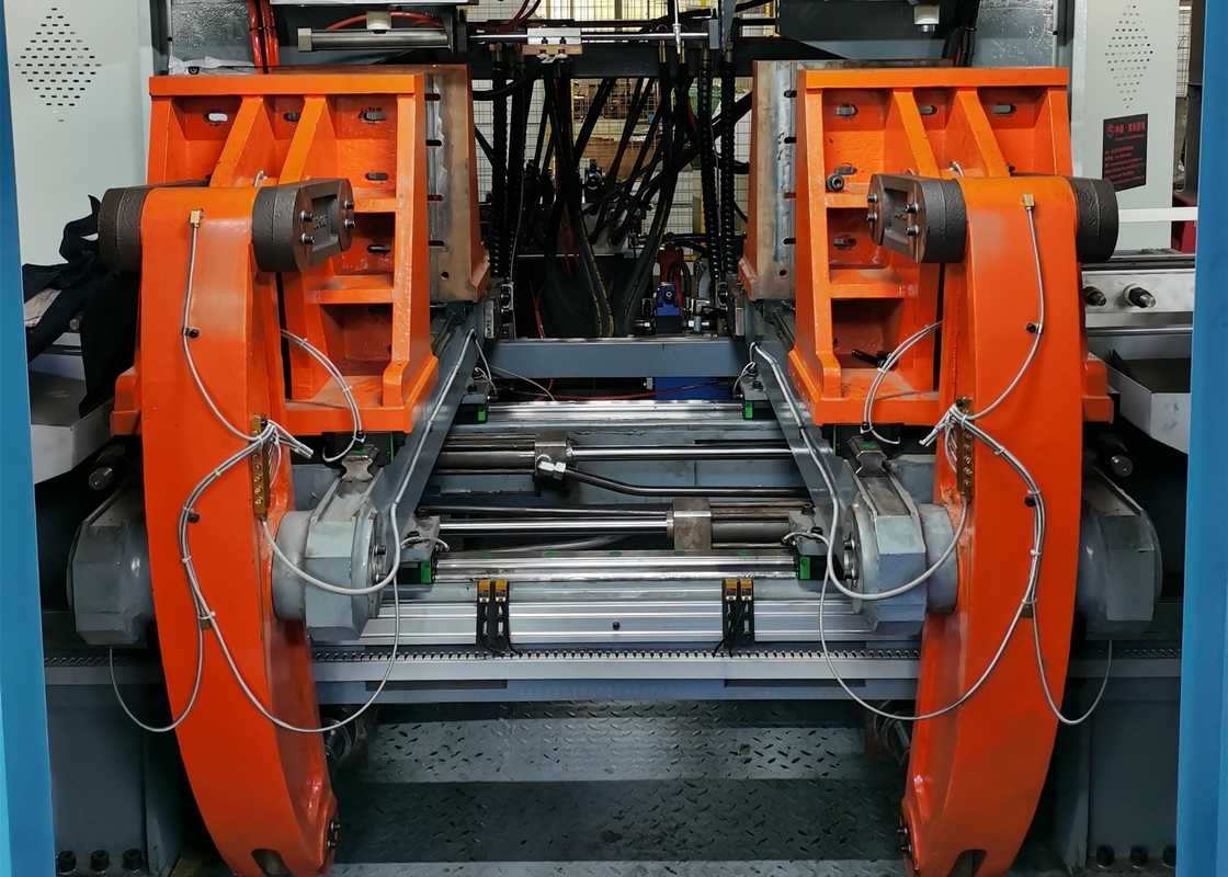 U Type HDPE Blow Moulding Machine Motor Oil Bottle , 5L Blowing Machine For Plastic Bottle