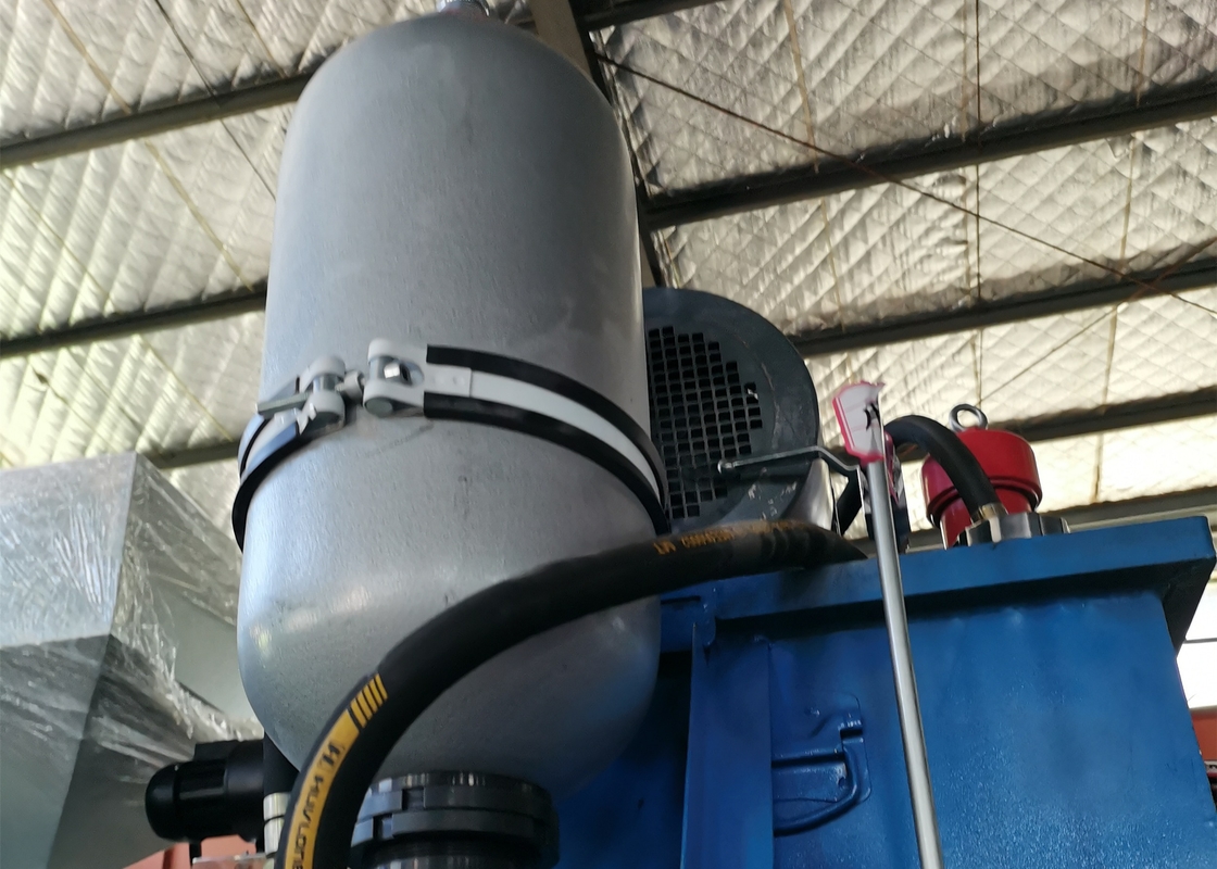 Accumulator Extrusion Blow Molding Machine Single Station Automatic
