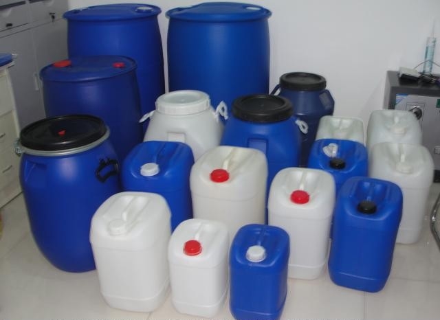 Tie Bar Accumulator Head Blow Molding Machine For 20L - 200L Chemical Stacking Bucket