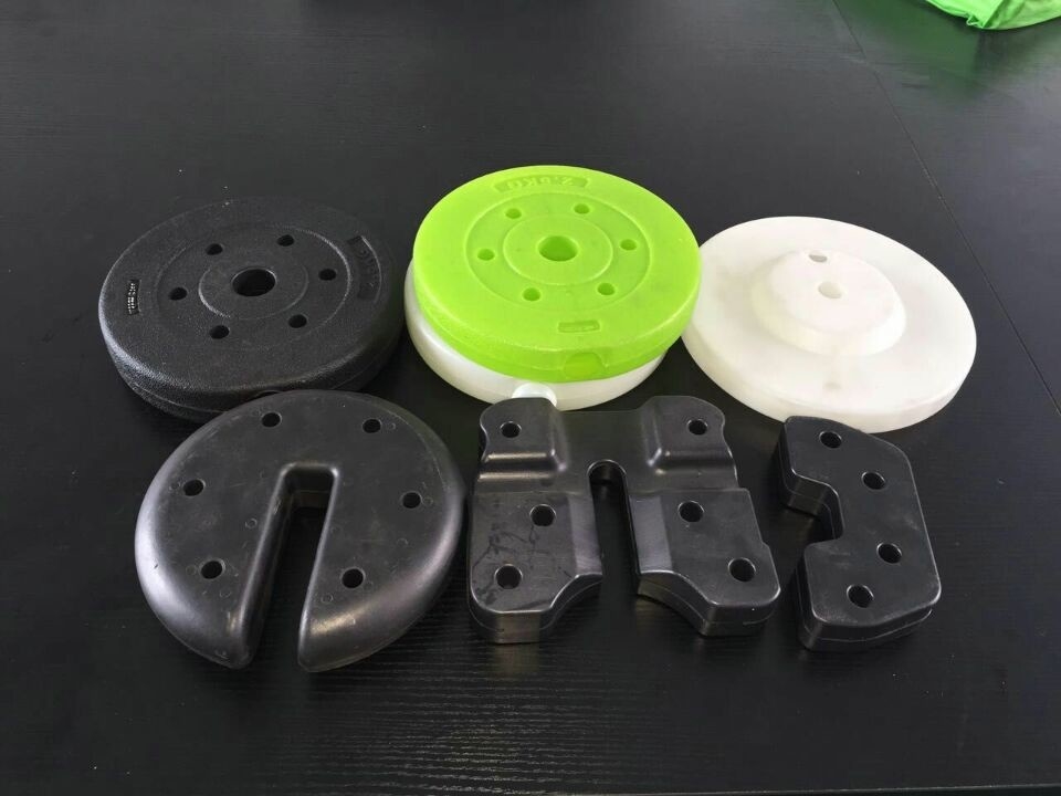Plastic Cover 2l Blow Molding Machine Single Layer 4 Cavities Automatic PET Bottle