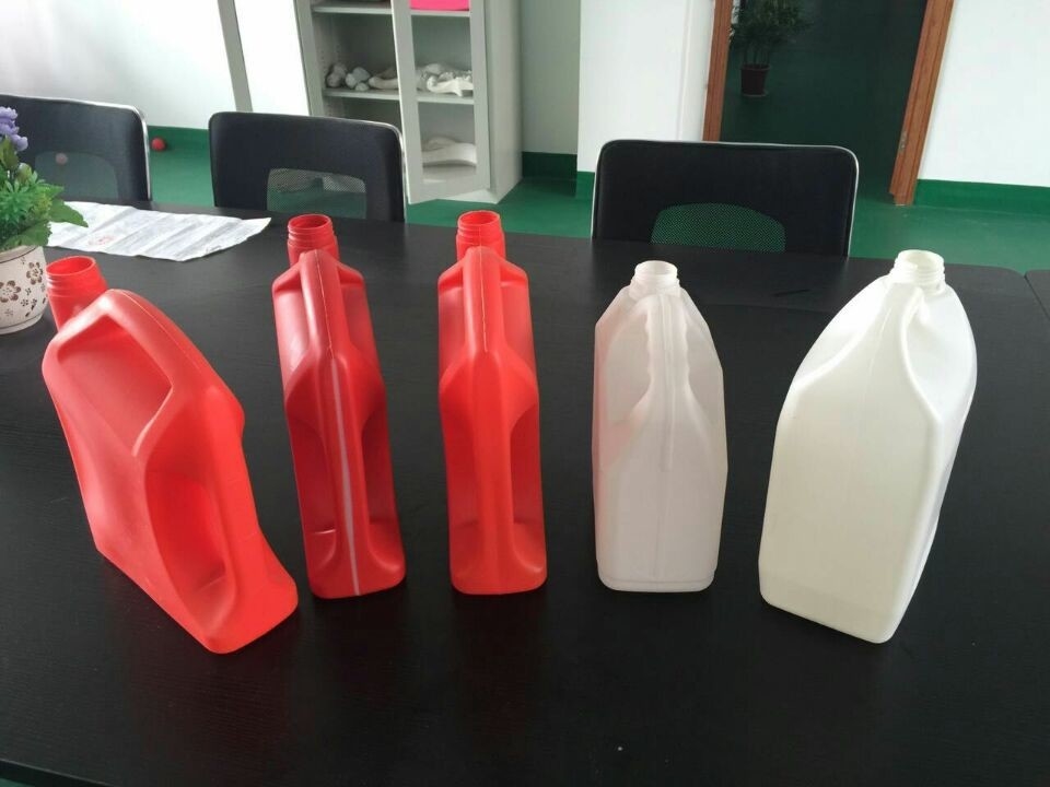Lubricant Bottle PP Blow Moulding Machine 3 Head EVA Double Station