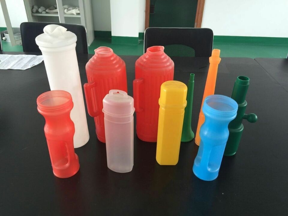 Condiment 6 Head Bottle Blow Molding Machine 5L Blowing PE Bottle Machine