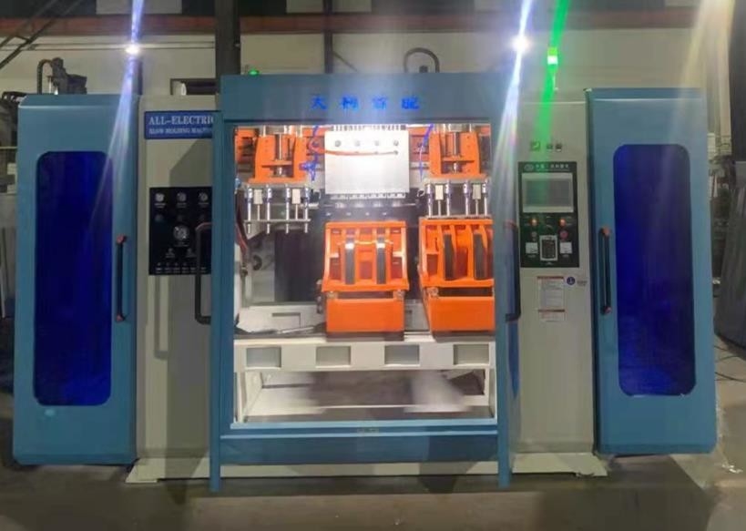 Sea Ball Fully Automatic Blow Molding Machine Double Station 6 Head HDPE Bottle