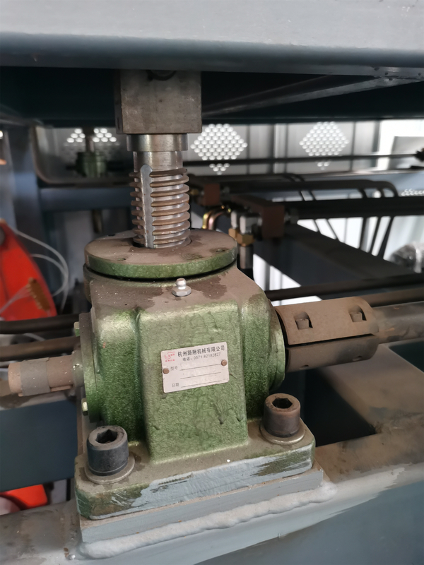 5l 1 Layer Automatic Extrusion Blow Moulding Machine ABS Blow Molding Equipment