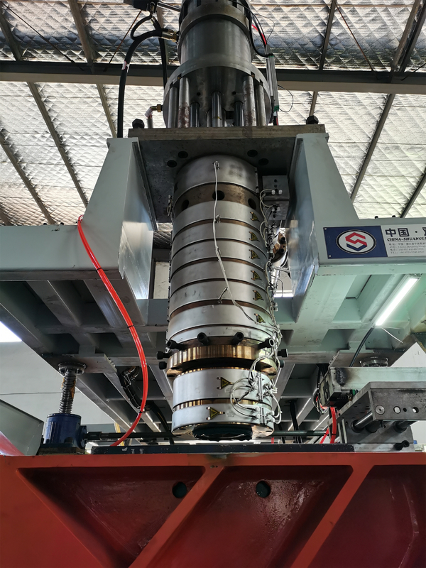 4 Layer Accumulator Blow Moulding Machine