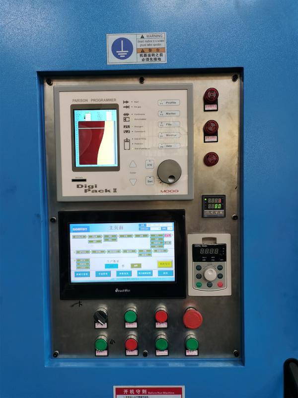 4 Layer Accumulator Blow Moulding Machine